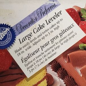 Large Cake Leveler NWT'S